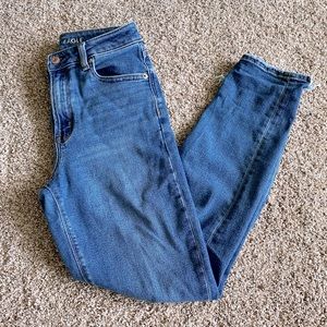 American Eagle Mom Jeans